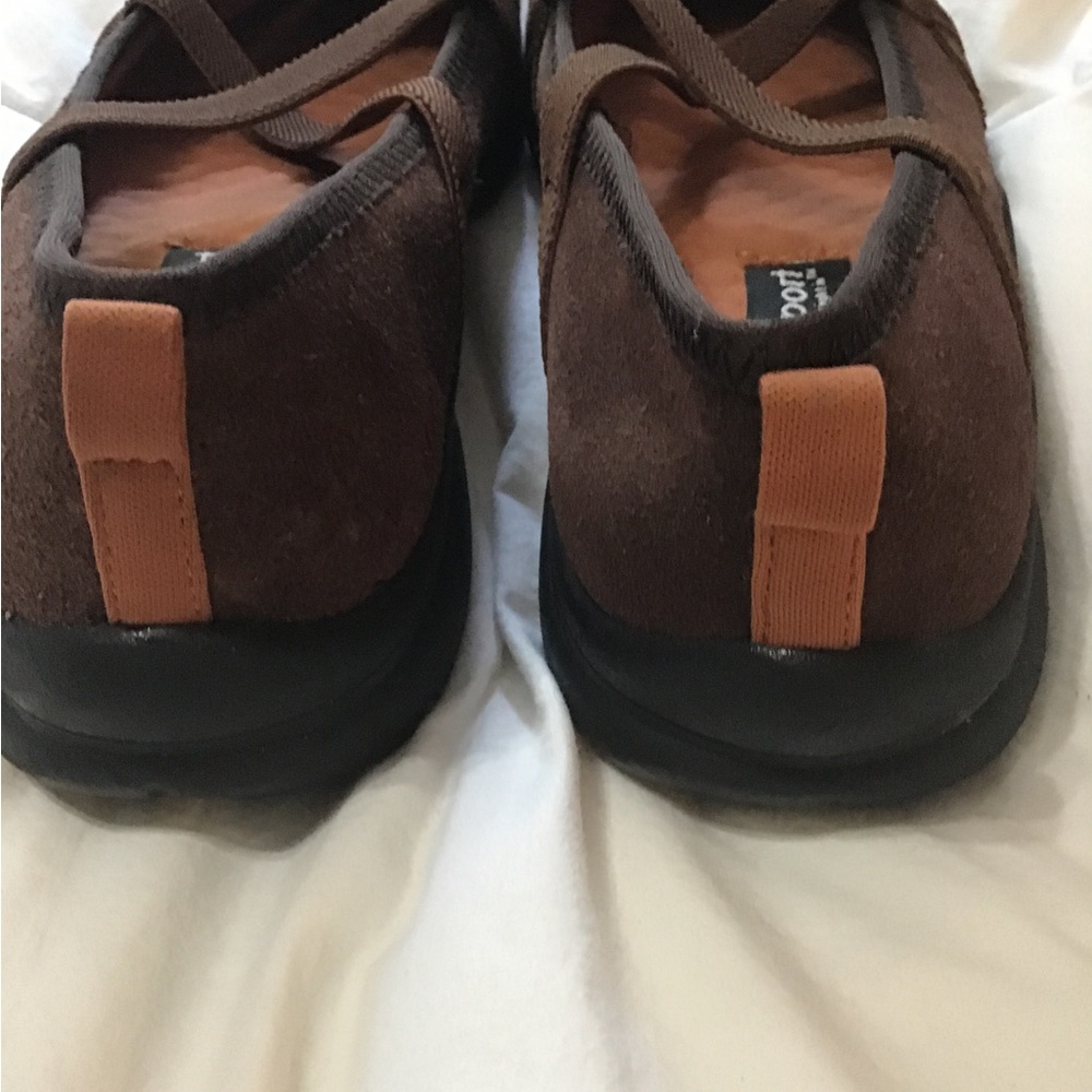 Women’s size 7 flexible sport slip on shoes cc - Picture 5 of 7